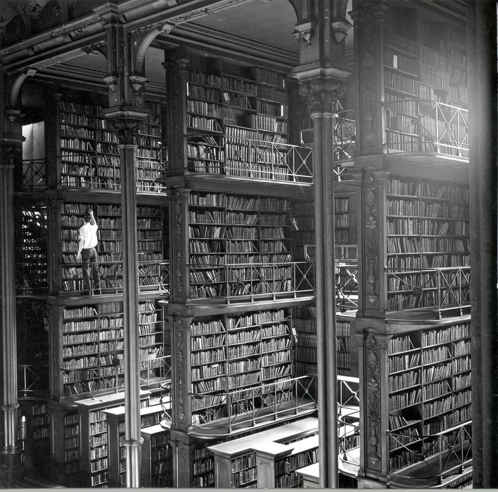 library b&w